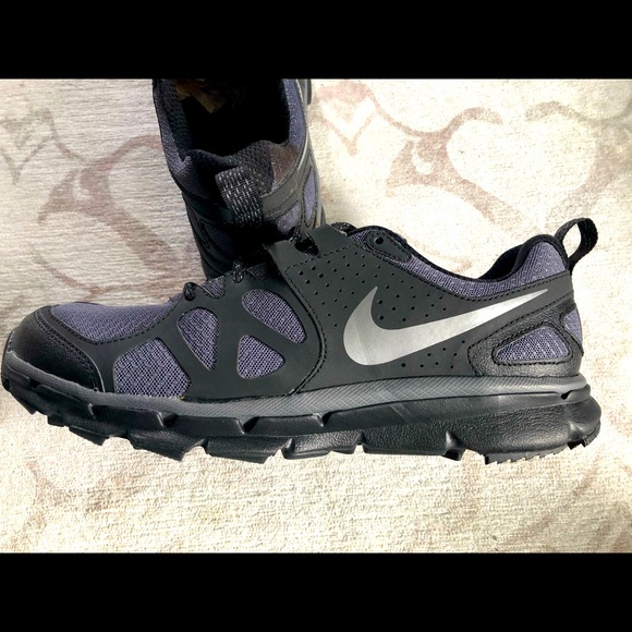 Nike Other - Mens Nike flex trail running/athletic shoe size 9.5